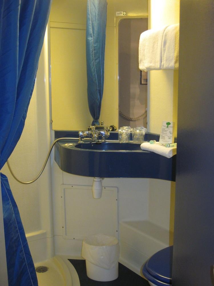 Kyriad Direct La Beaujoire Nantes