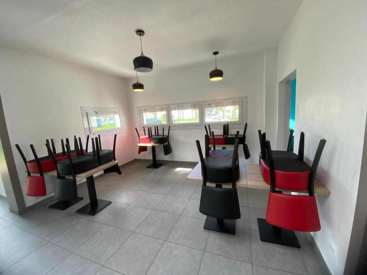 Kyriad Direct La Beaujoire Hotel 2*