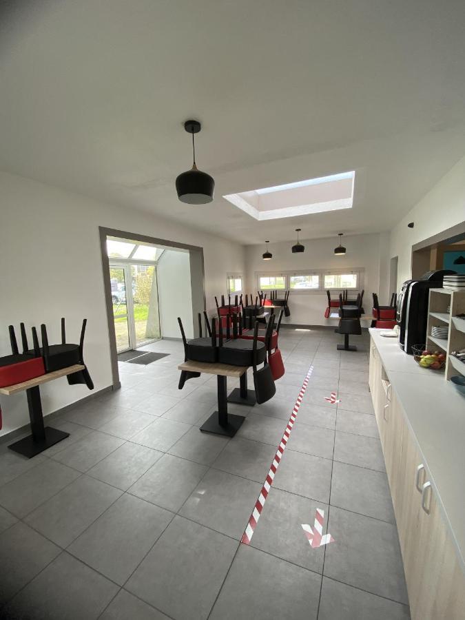 Kyriad Direct La Beaujoire Hotel