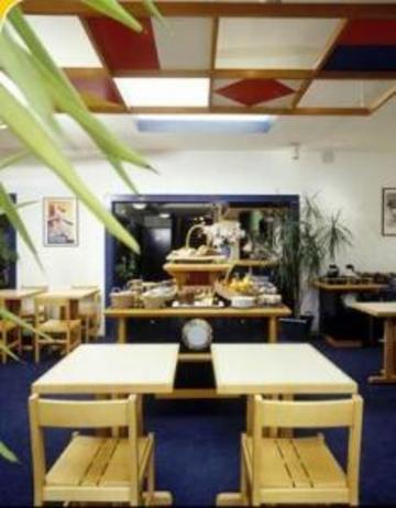 Kyriad Direct La Beaujoire Nantes