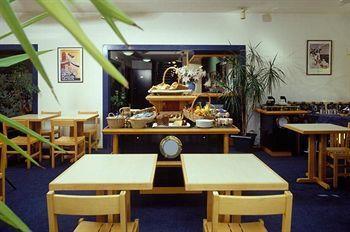 Hotel Kyriad Direct La Beaujoire 2*