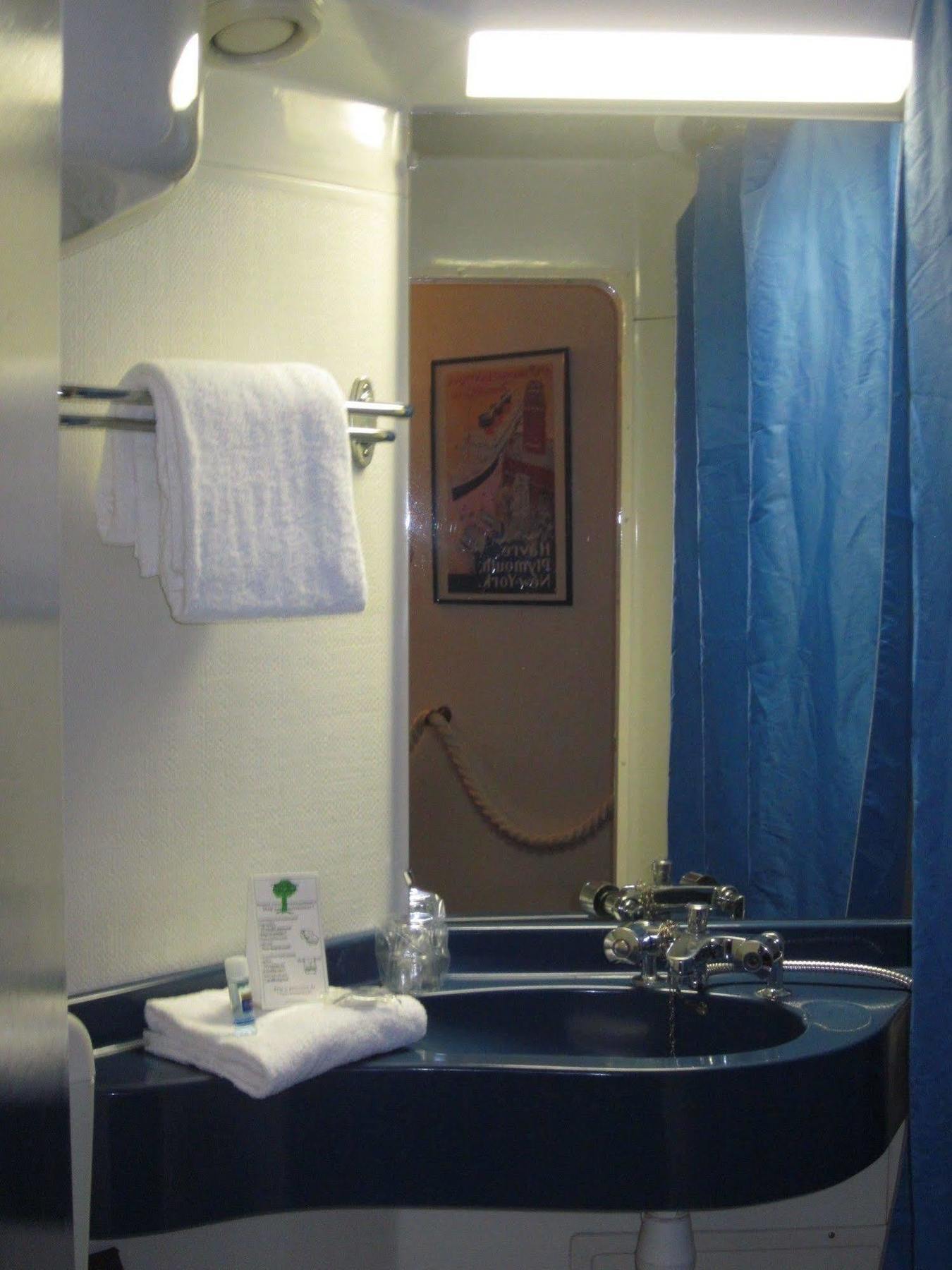 Kyriad Direct La Beaujoire Hotel