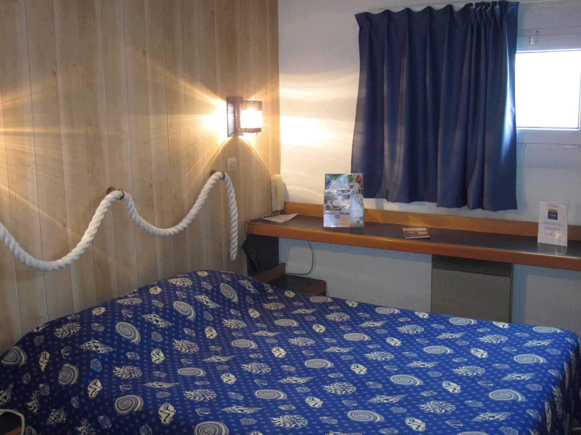 Kyriad Direct La Beaujoire Hotel 2*